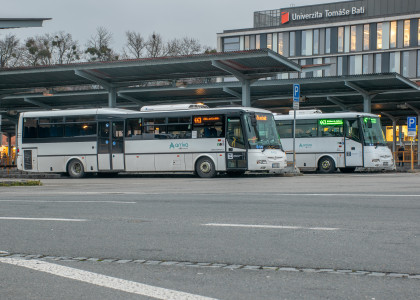 V neděli nastanou změny v jízdních řádech. A co autobusy?