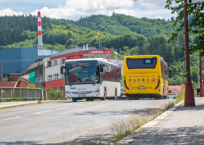 Nový školní rok přinese úpravy v jízdních řádech některých autobusových linek